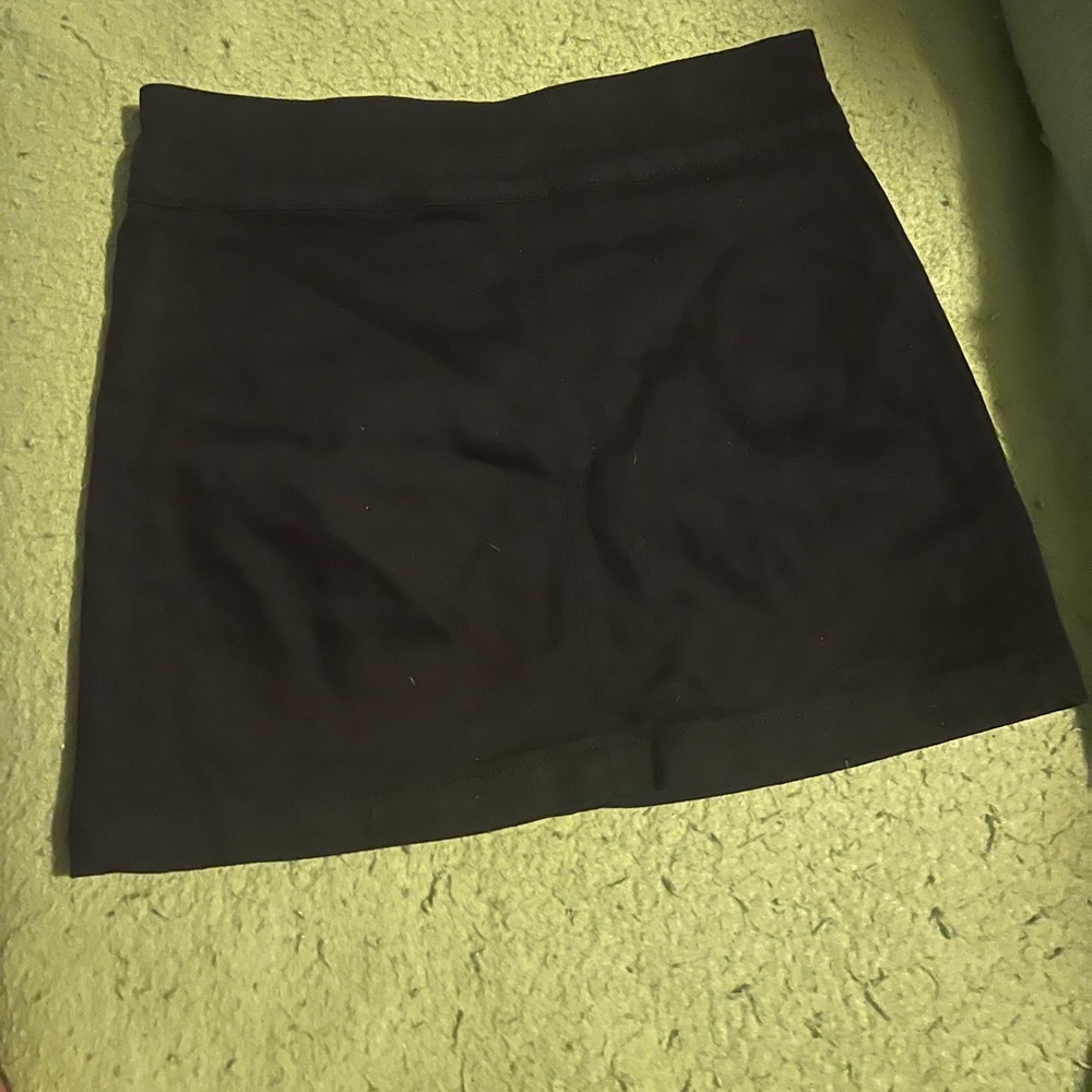 Black skirt with zipper